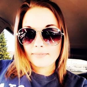 Meet your Posher, Kelli